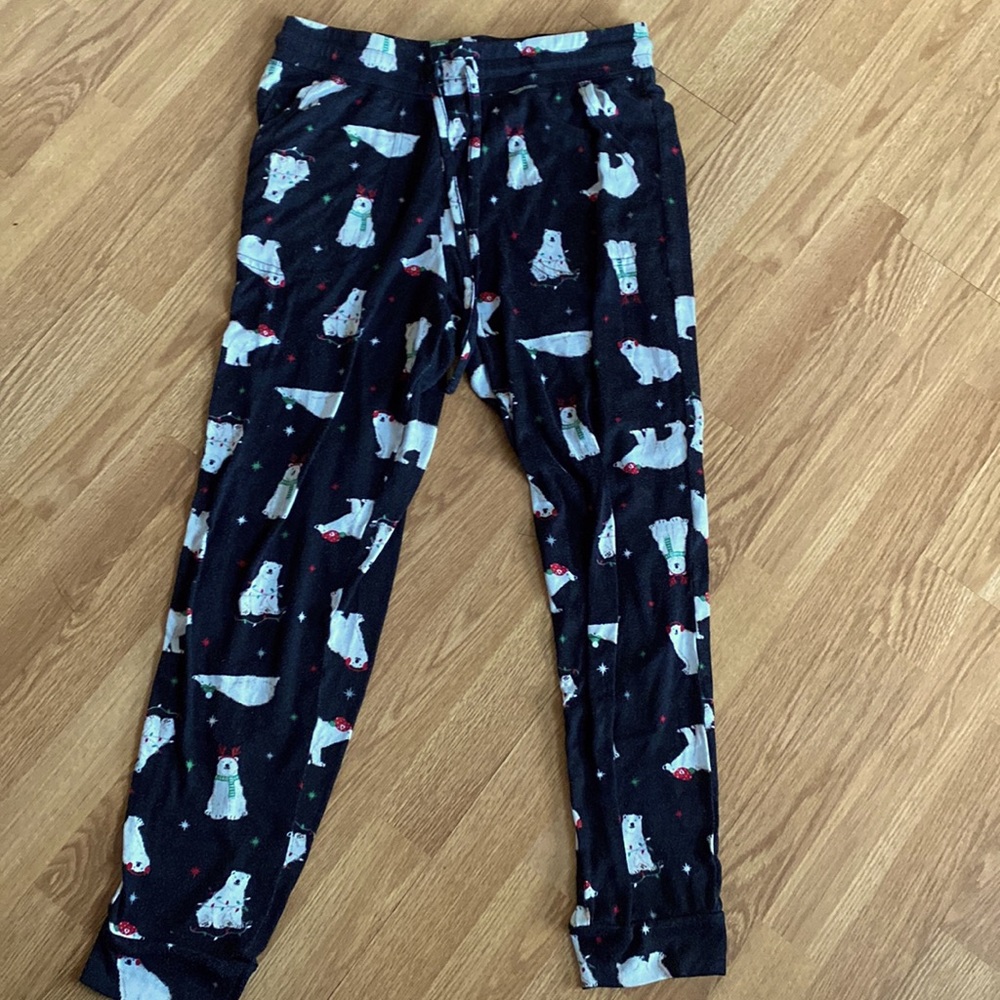 Secret Treasures, jogger style polar bear pants. Black and white, size Medium